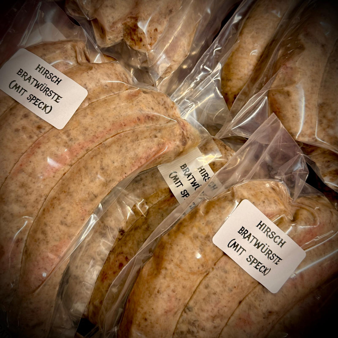 Hirsch Bratwurst von Metzgerei Holzapfel – milde Wildbratwurst mit Rothirsch aus dem Schwarzwald, vakuumverpackt